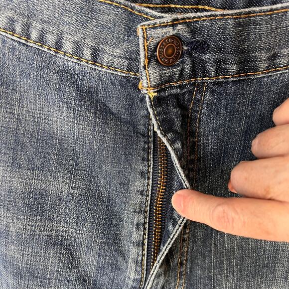 Levis Jeans Mens Size 42 X 30 Relaxed 559 Straight Leg 100% Cotton Denim - Picture 9 of 16